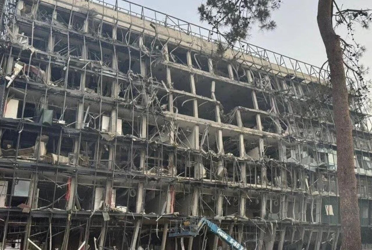 أجيال من الأبحاث ذهبت هباءً.. صاروخ ايراني يصيب قلب البحث العلمي الصهيوني