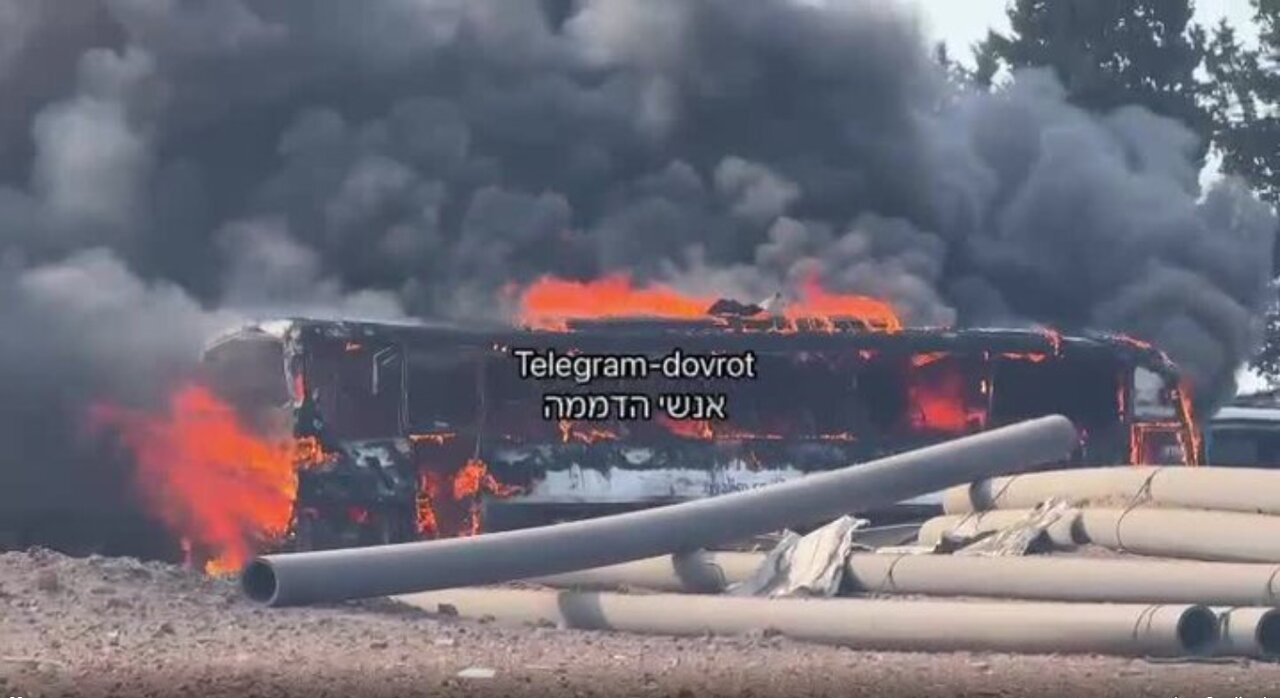 Видео | Иран Ислам Республикасынын гондарма Тәл-Әвивә ендирдији ракет зәрбәләри илә бағлы јени ҝөрүнтүләри