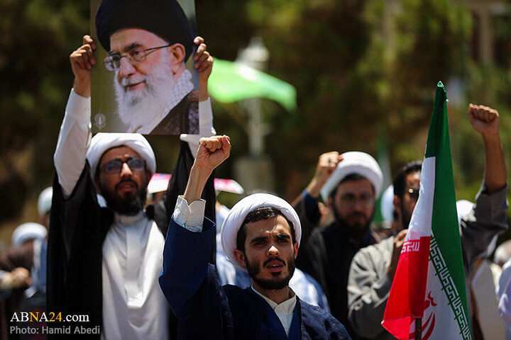 Photos: Qom seminarians gather to condemn Zionist regime's aggression against Iran