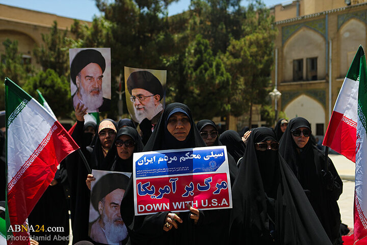 Photos: Qom seminarians gather to condemn Zionist regime's aggression against Iran