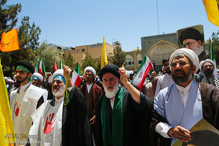 Photos: Qom seminarians gather to condemn Zionist regime's aggression against Iran