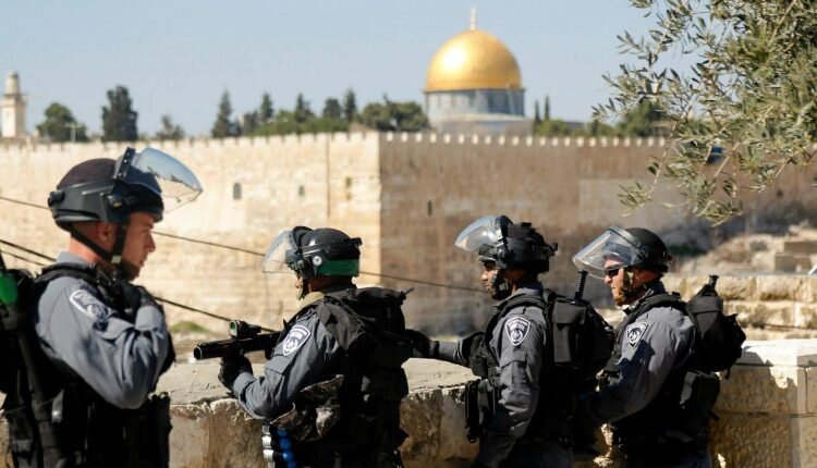 Israeli forces continue closure of Al-Aqsa Mosque and Church of the Holy Sepulchre