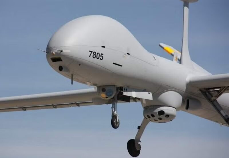 سرنگونی پهپاد فوق پیشرفته رژیم صهیونیستی در شرق اصفهان + ویدیو