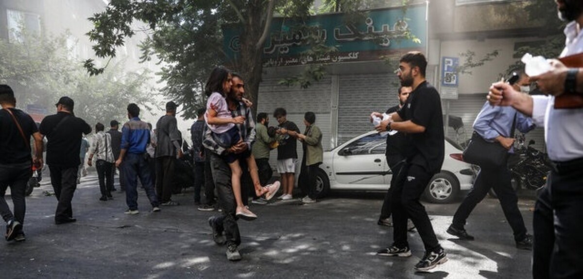 Di daxuyaniyekî fermî de, Daxuyaniya Rêveberiya Neteweyên Yekbûyî li Tehran ragihand ku "sivîlan qet ne divê bibin hedefê şerê leşkerî" Di daxuyaniyekî fermî de, Daxuyaniya Rêveberiya Neteweyên Yekbûyî li Tehran ragihand ku "sivîlan qet ne divê bibin hedefê şerê leşkerî"