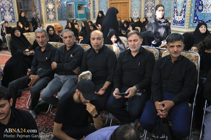 وداع خانواده شهدای حملات اخیر رژیم صهیونیستی در اصفهان