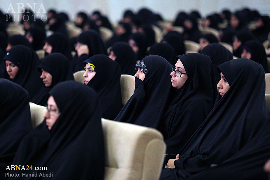 هشدار بانوان طلبه بزرگترین حوزه جامعه تشیع به آمریکا/ نظام استکباری را زیر پا نابود خواهیم کرد