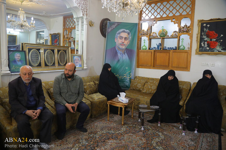 دیدار با خانواده دانشمند هسته‌ای شهید امیرحسین فقهی در شهر قم