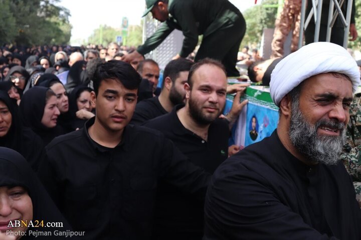Rapora Wêneyan:oxir kirina 5 cenazên Şehîdan ji terafen rejîma sihyonistî hatibon Şehîd kirin liparesgeha Îsfehan li bajare Erdistanê