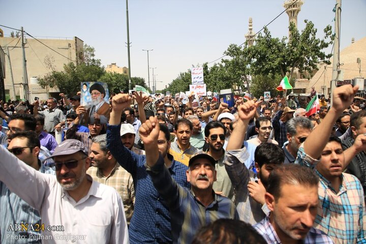 سنگ تمام مردم شهر اصفهان در تشییع پیکر شهدای تجاوز رژیم صهیونیستی