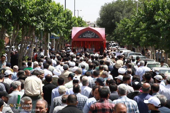 سنگ تمام مردم شهر اصفهان در تشییع پیکر شهدای تجاوز رژیم صهیونیستی