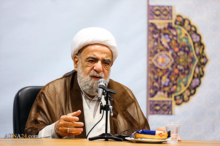 آیت‎‌الله نجم‌الدین طبسی: رئیس‌جمهور آمریکا عالی‌ترین مقام تشیع را تهدید کرده است/ ترامپ مطمئن باش که یک پایگاه برایت باقی نمی گذارند