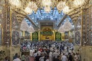 Visitors revive Thurday night at shrine of Aba al-Fadl al-Abbas (+Photos)