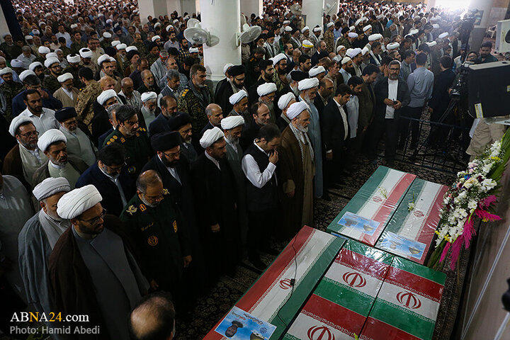Photos: Funeral ceremony of 5 martyrs of Zionist regime's attacks on "Wrath and Victory" rally in Qom - 1