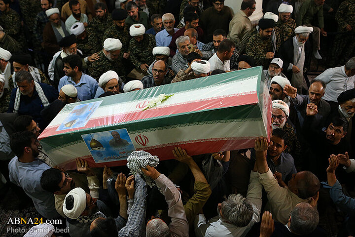 Photos: Funeral ceremony of 5 martyrs of Zionist regime's attacks on "Wrath and Victory" rally in Qom - 1
