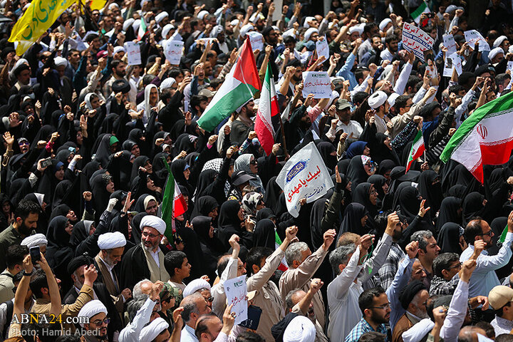 Photos: Funeral ceremony of 5 martyrs of Zionist regime's attacks on "Wrath and Victory" rally in Qom - 1