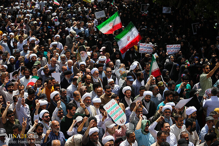 Photos: Funeral ceremony of 5 martyrs of Zionist regime's attacks on "Wrath and Victory" rally in Qom - 1