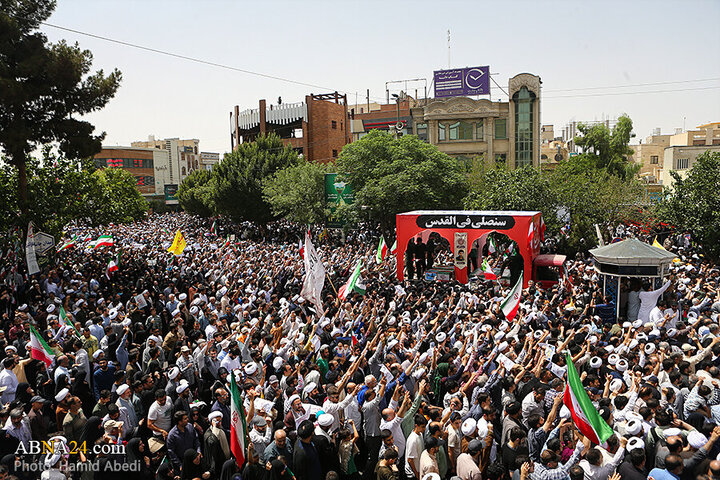 Photos: Funeral ceremony of 5 martyrs of Zionist regime's attacks on "Wrath and Victory" rally in Qom - 1