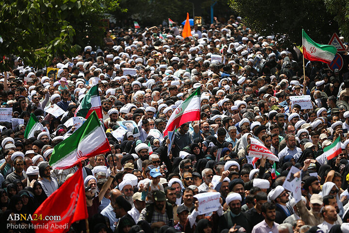 Photos: Funeral ceremony of 5 martyrs of Zionist regime's attacks on "Wrath and Victory" rally in Qom - 1