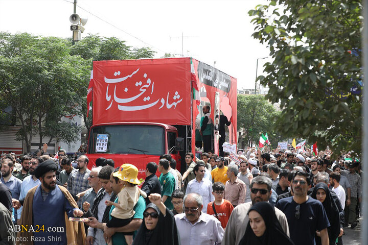 Photos: Funeral ceremony of 5 martyrs of Zionist regime's attacks on "Wrath and Victory" rally in Qom - 2