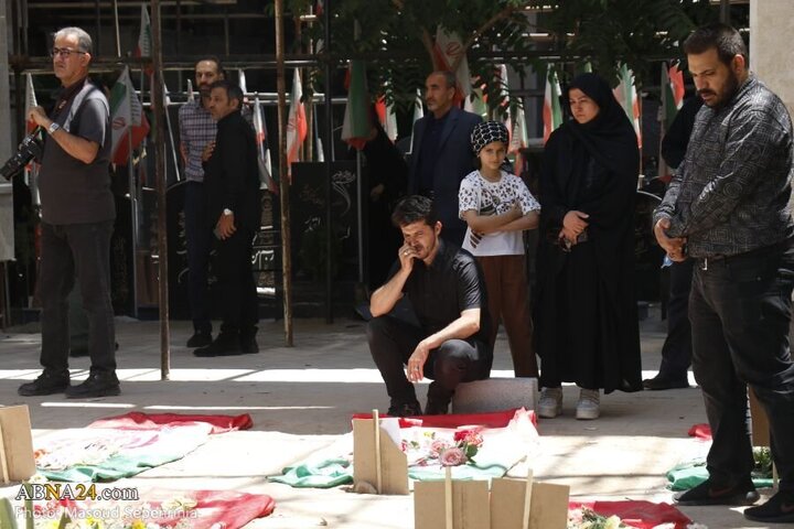 Photos: Renewal of covenant of culture, art, media activists of Tabriz with martyrs of Zionist regime attacks