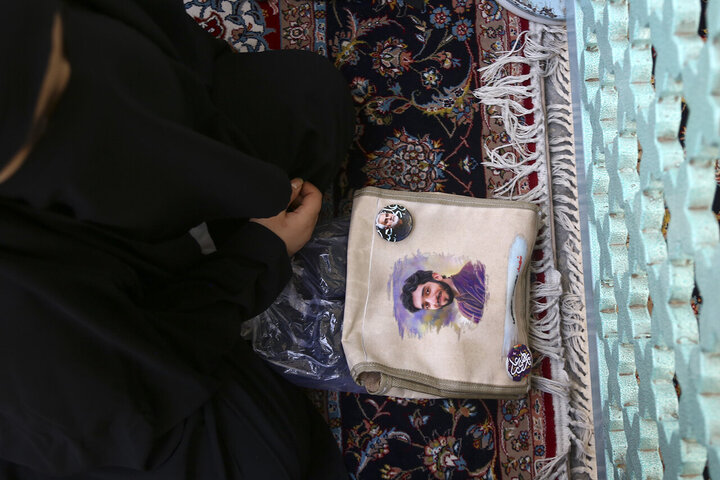 Photos: Fatemi teens support Iran's armed forces