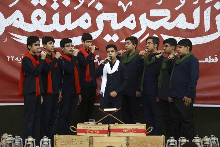 Photos: Fatemi teens support Iran's armed forces