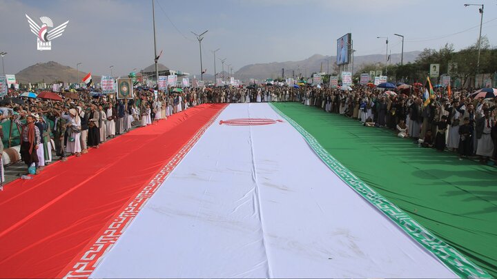 تقرير مصور/ الحشود الغفيرة اليمنية تؤكد وقوفها مع إيران ضد العدوان الصهيوني الغاشم