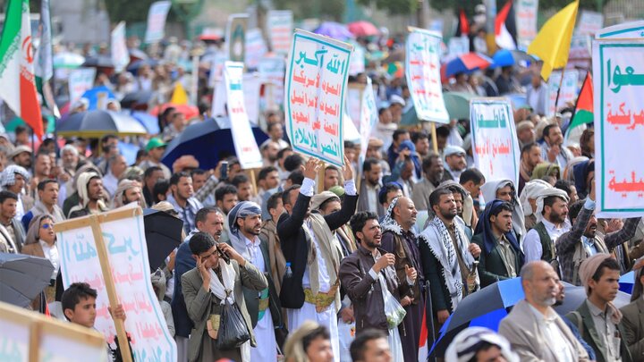 تقرير مصور/ الحشود الغفيرة اليمنية تؤكد وقوفها مع إيران ضد العدوان الصهيوني الغاشم