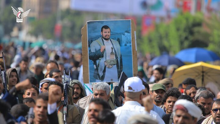 تقرير مصور/ الحشود الغفيرة اليمنية تؤكد وقوفها مع إيران ضد العدوان الصهيوني الغاشم