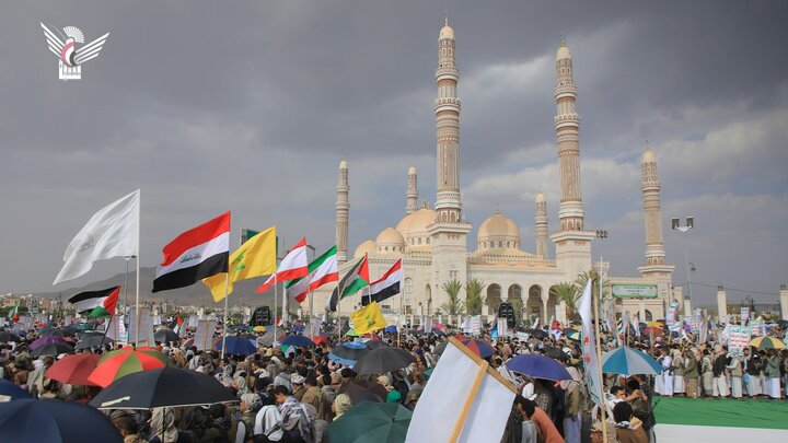 تقرير مصور/ الحشود الغفيرة اليمنية تؤكد وقوفها مع إيران ضد العدوان الصهيوني الغاشم