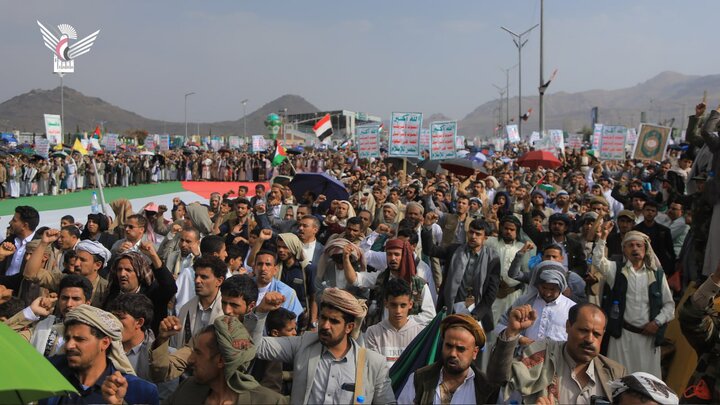 تقرير مصور/ الحشود الغفيرة اليمنية تؤكد وقوفها مع إيران ضد العدوان الصهيوني الغاشم