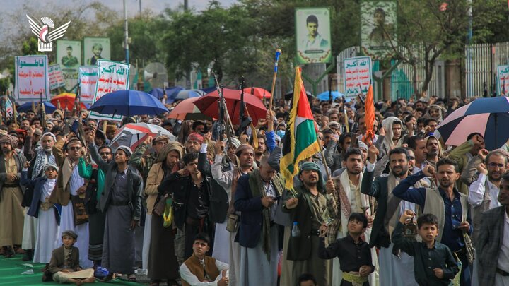 تقرير مصور/ الحشود الغفيرة اليمنية تؤكد وقوفها مع إيران ضد العدوان الصهيوني الغاشم