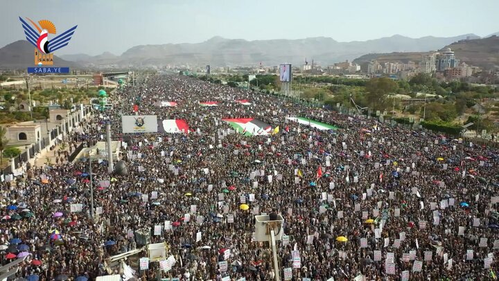 تقرير مصور/ الحشود الغفيرة اليمنية تؤكد وقوفها مع إيران ضد العدوان الصهيوني الغاشم