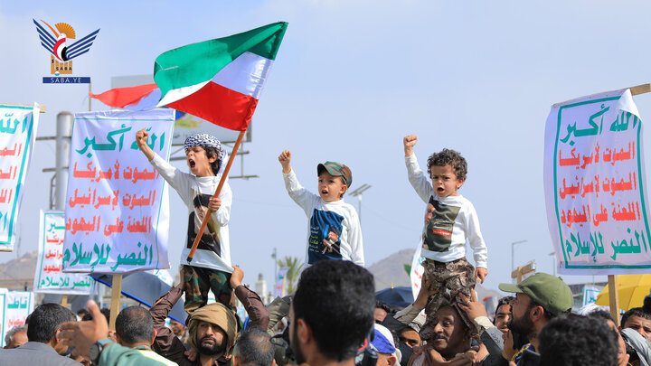 تقرير مصور/ الحشود الغفيرة اليمنية تؤكد وقوفها مع إيران ضد العدوان الصهيوني الغاشم