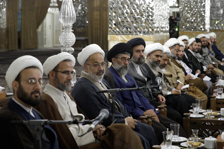 گزارش تصویری | دیدار جمعی از روحانیون با تولیت آستان قدس رضوی