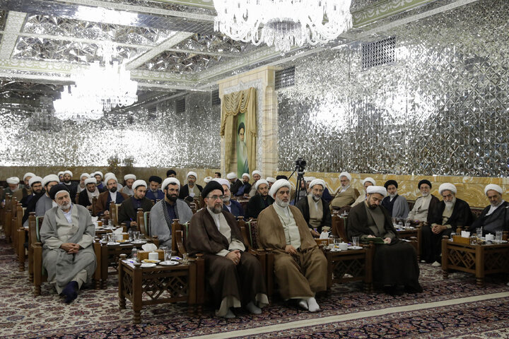گزارش تصویری | دیدار جمعی از روحانیون با تولیت آستان قدس رضوی