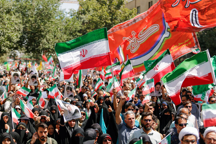 ساعت ۱۸؛ تجمع سراسری «حمایت از نیروهای مسلح » در کشور و میدان انقلاب