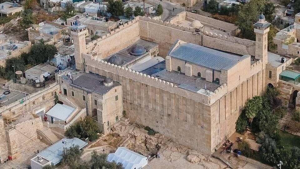 Israeli occupation forces shuts down Ibrahimi Mosque for eighth consecutive day