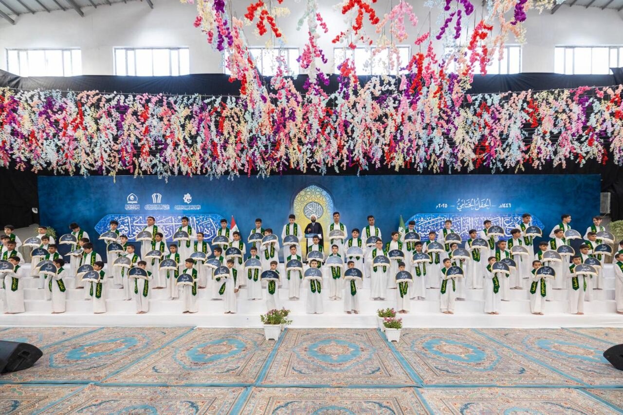 Al-Abbas shrine celebrates graduation of 13,000 students from Quranic courses project in Karbala (+Photos)