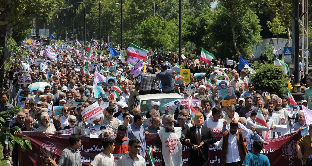 آیت‌الله رمضانی: جمعه خشم، توبیخ عملی زبان تهدید استکبار بود