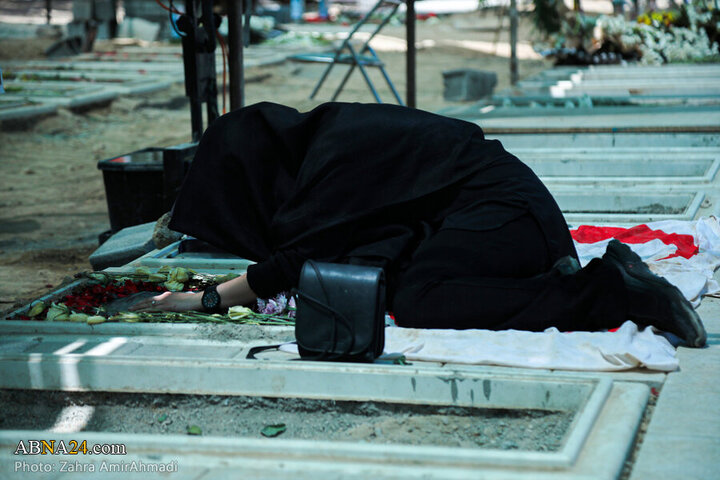 Photos: Funeral of 2 women martyred in Zionist regime attacks held in Tehran
