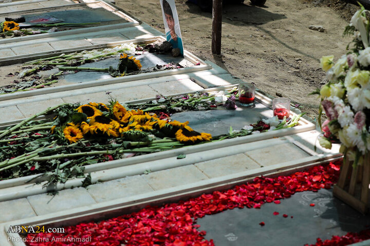 Photos: Funeral of 2 women martyred in Zionist regime attacks held in Tehran