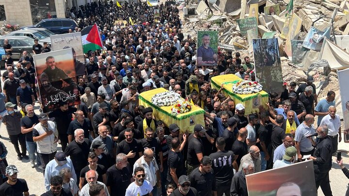 جماهير المقاومة يشيّعون الشّهيد محمد علي خشيش وشقيقته في مدينة الخيام جنوب لبنان