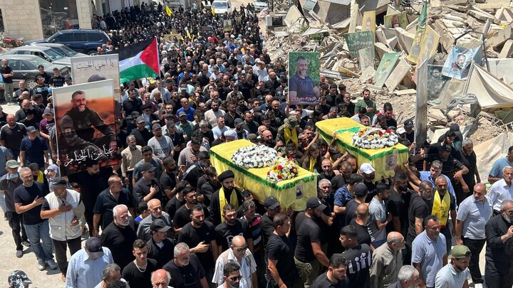 جماهير المقاومة يشيّعون الشّهيد محمد علي خشيش وشقيقته في مدينة الخيام جنوب لبنان