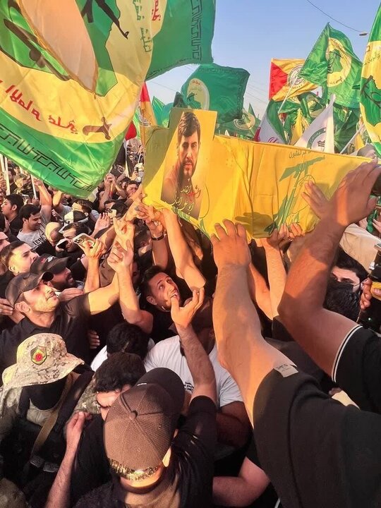 Wêneya Nûçeyan | Cenazeyê şehîd Heyder el-Mûsewî û Ebû Elî Xelîl bi beşdariyeke mezin li Bexdayê
