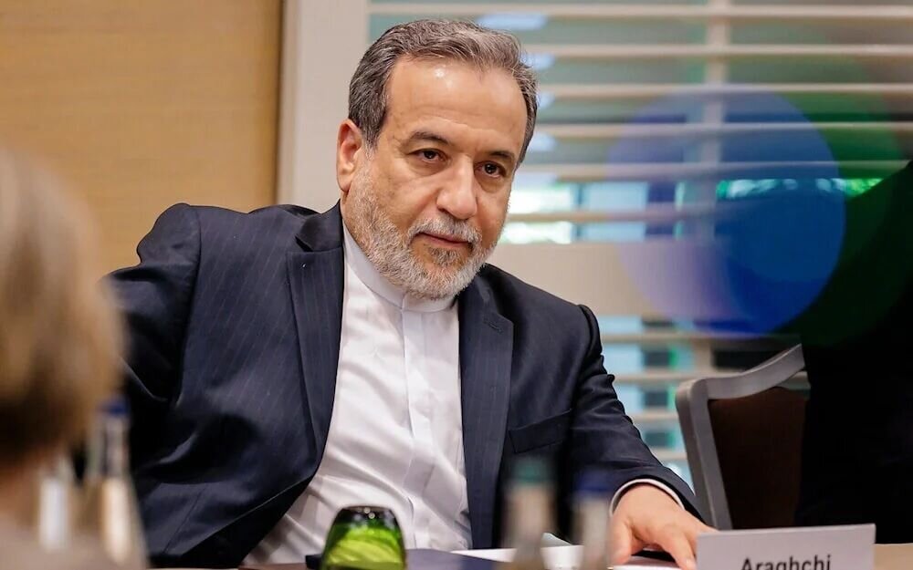 Iran reserves all options to defend its sovereignty, people: Foreign Minister