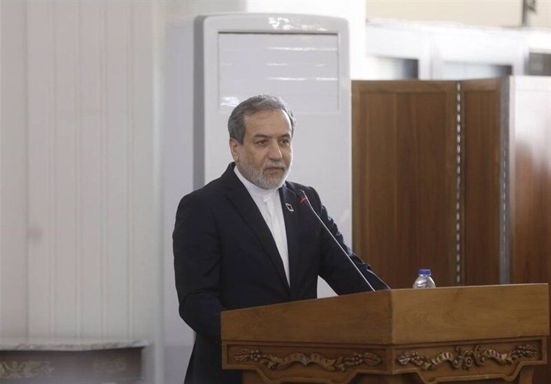 Arakçi: Amerika ile görüşmeyeceğiz