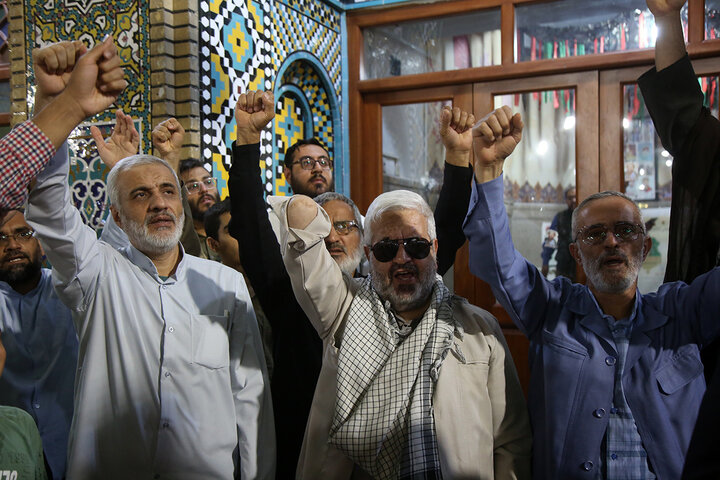 گزارش تصویری | اعلام انزجار و فریاد انتقام مردم قم علیه تجاوز آمریکا به خاک ایران