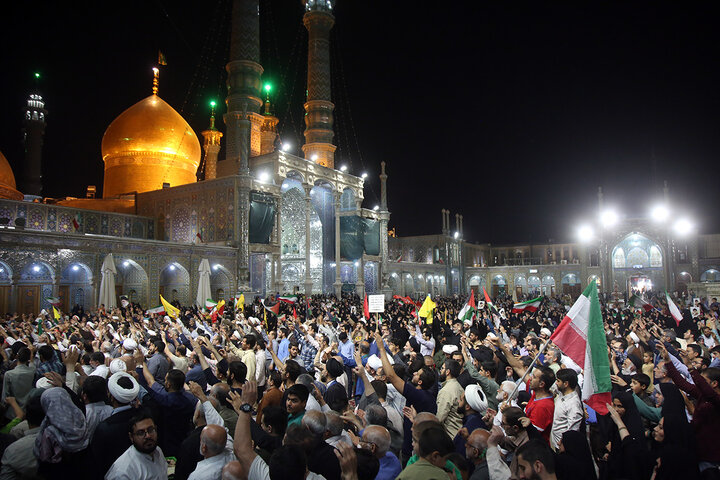 گزارش تصویری | اعلام انزجار و فریاد انتقام مردم قم علیه تجاوز آمریکا به خاک ایران