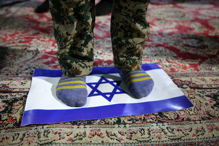 گزارش تصویری | اعلام انزجار و فریاد انتقام مردم قم علیه تجاوز آمریکا به خاک ایران